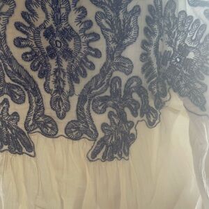 Chico’s Ladies, Gauze Blouse